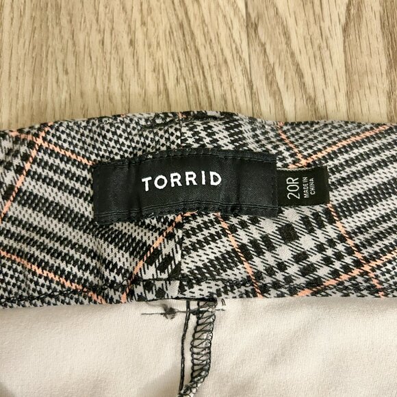 Torrid Bootcut Studio Luxe Ponte Mid-Rise Plaid Trouser Pant Size 20R - Picture 7 of 8